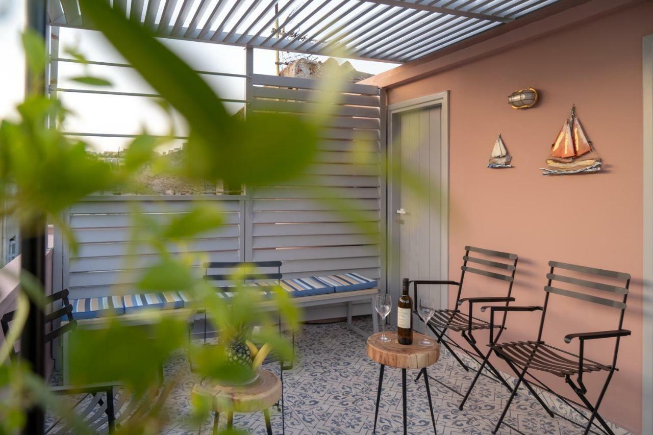 Nine Hotel Chania  ภายนอก รูปภาพ