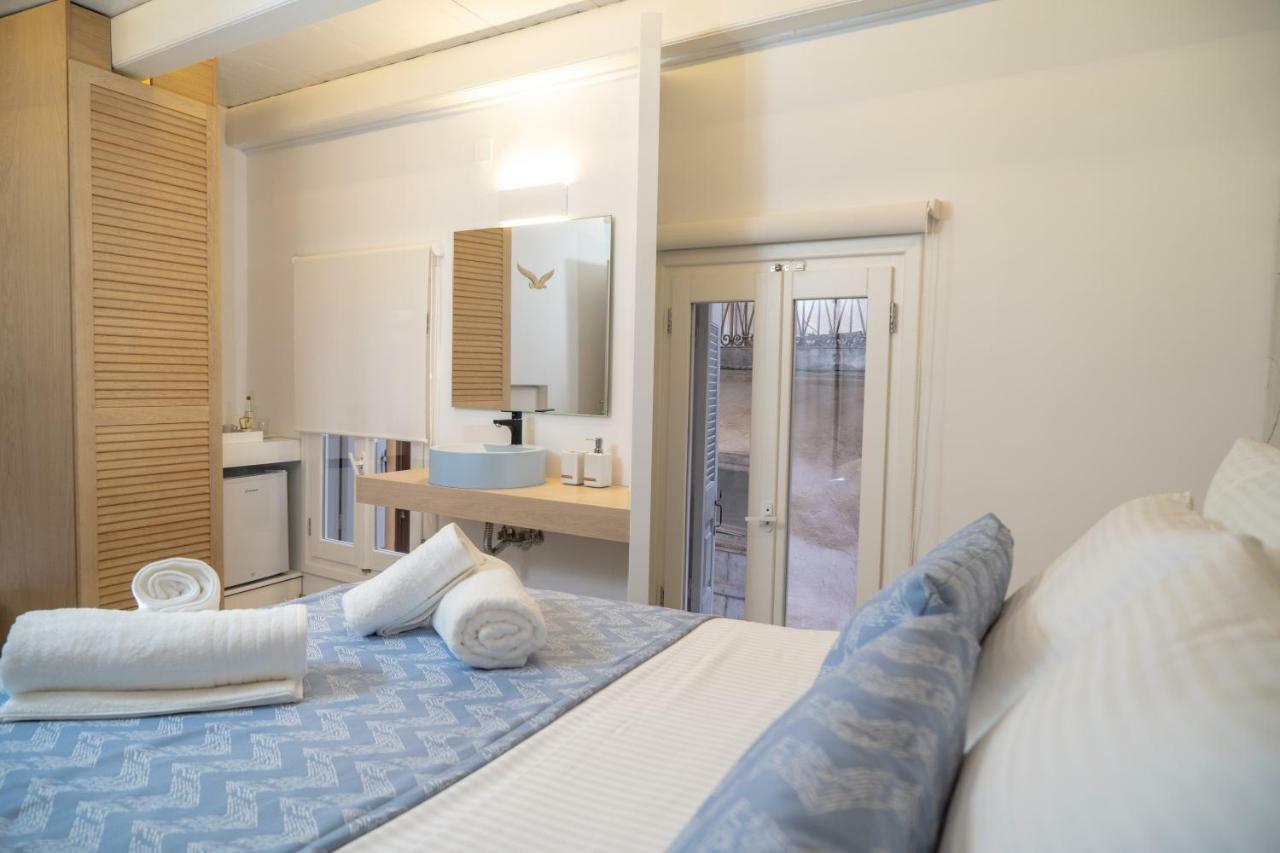 Nine Hotel Chania  ภายนอก รูปภาพ